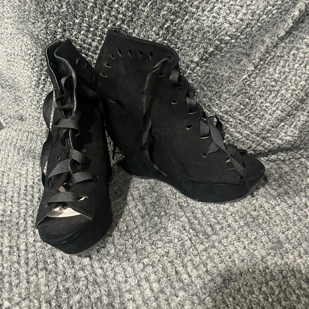 Like new black lace up wedges forever 21
